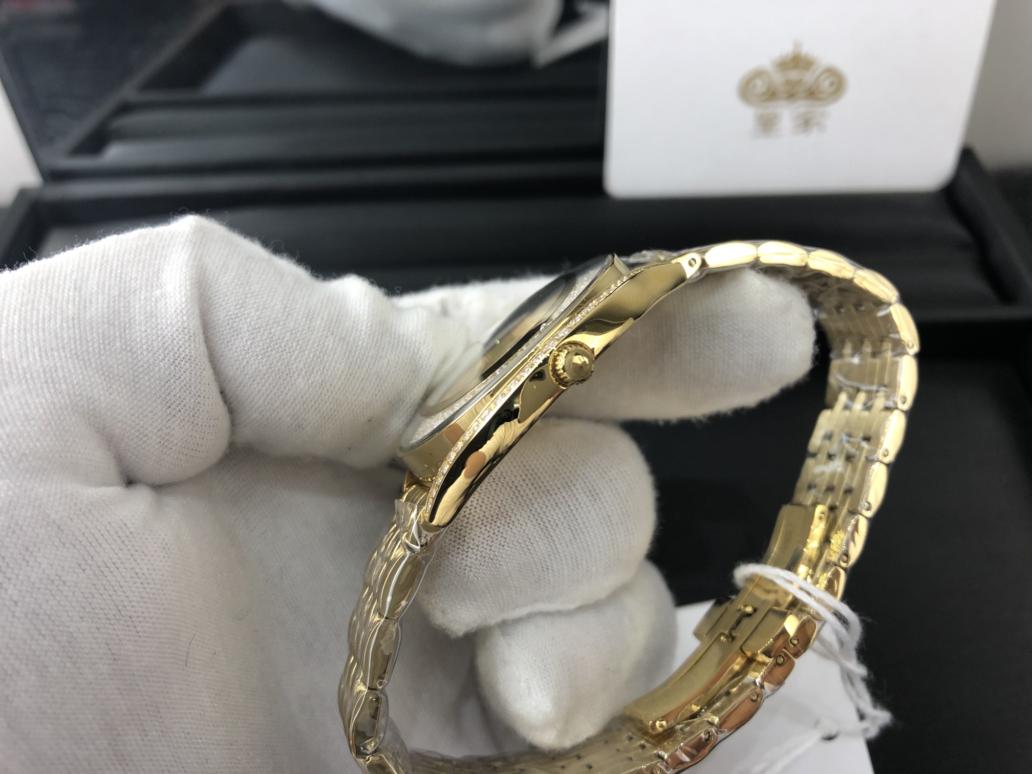 Unknown 皇家 施华洛世奇金色女表