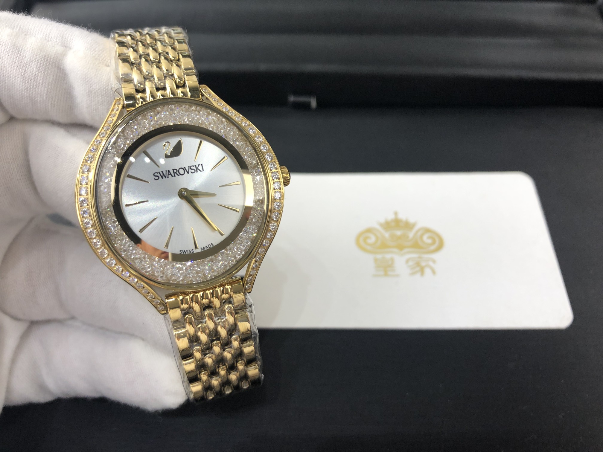 Unknown 皇家 施华洛世奇金色女表