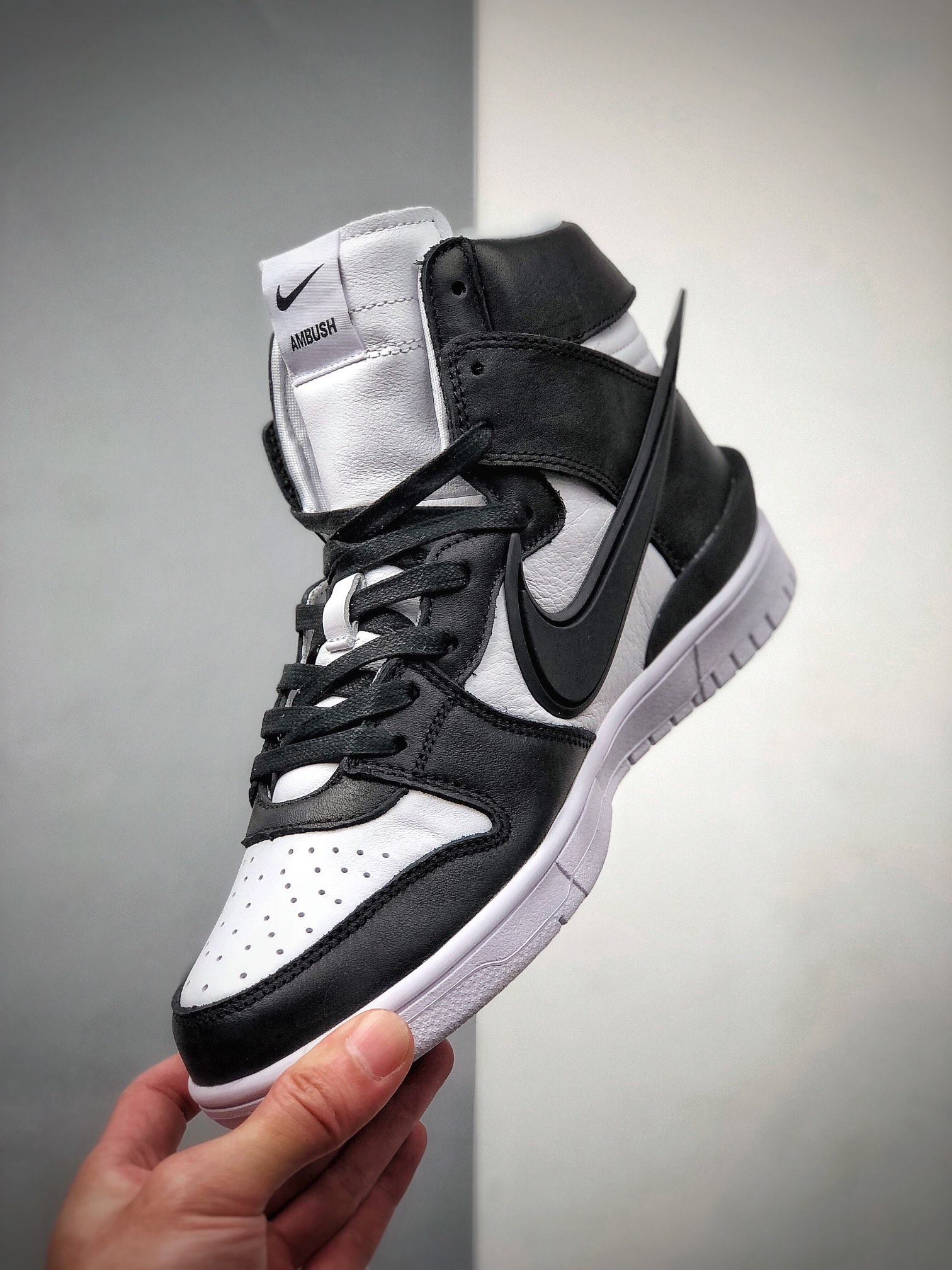 400  AMBUSH xNike SB Dunk High”Black White”扣篮系列高帮休闲运动滑板板鞋 CU7544-001
