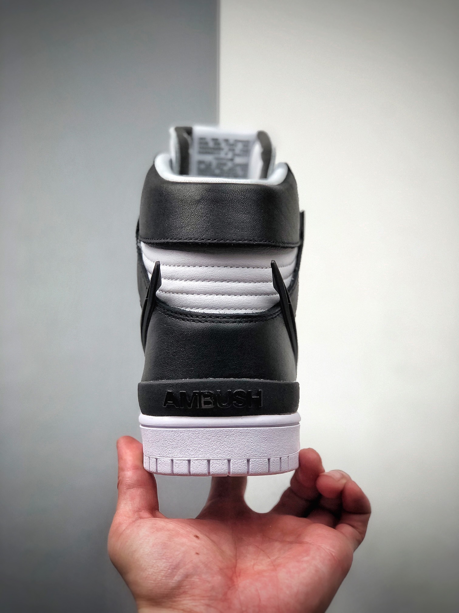 400  AMBUSH xNike SB Dunk High”Black White”扣篮系列高帮休闲运动滑板板鞋 CU7544-001
