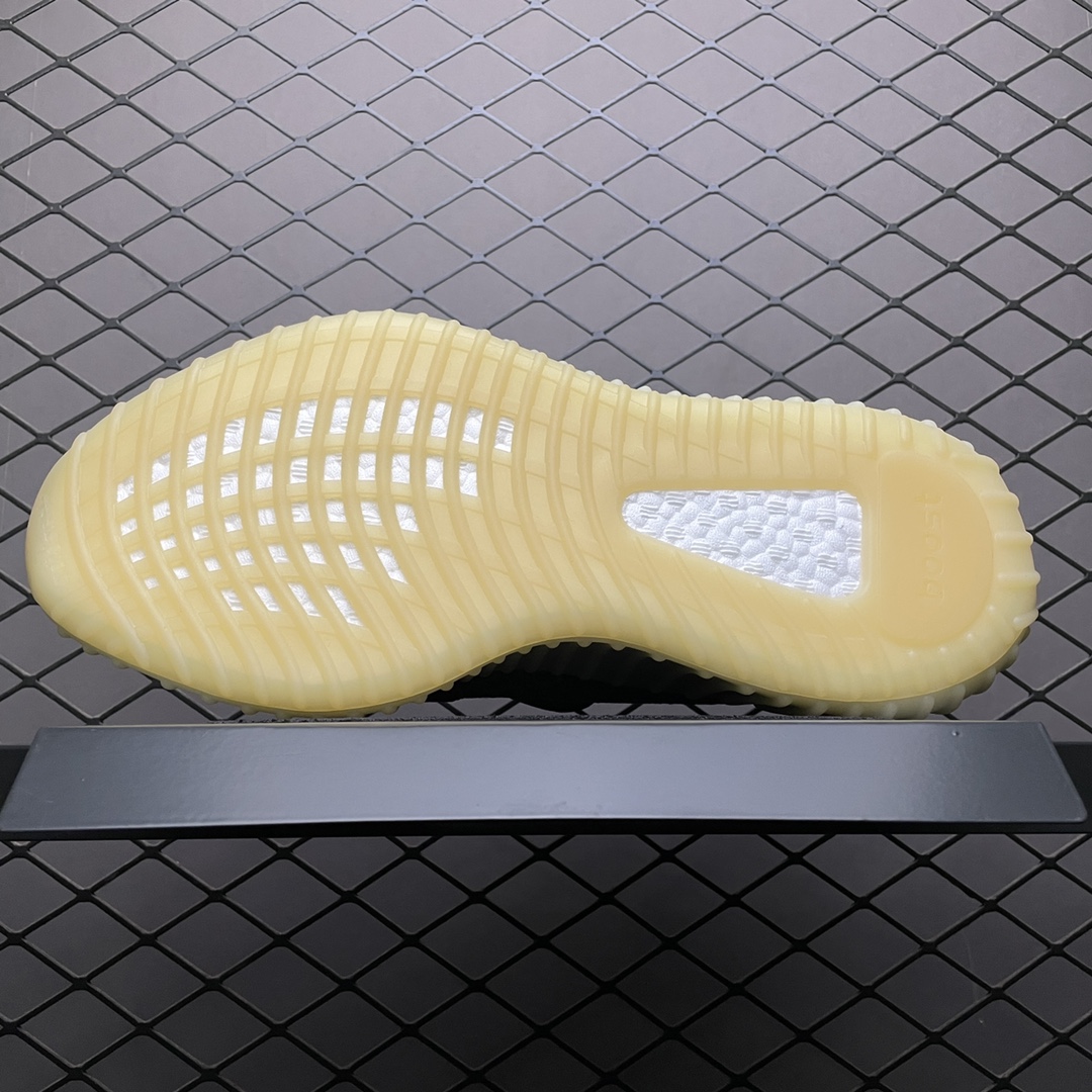 220  AD 阿迪Yeezy 350V2  ” Carbon ” 黑芝麻 FZ5000 侃爷椰子350