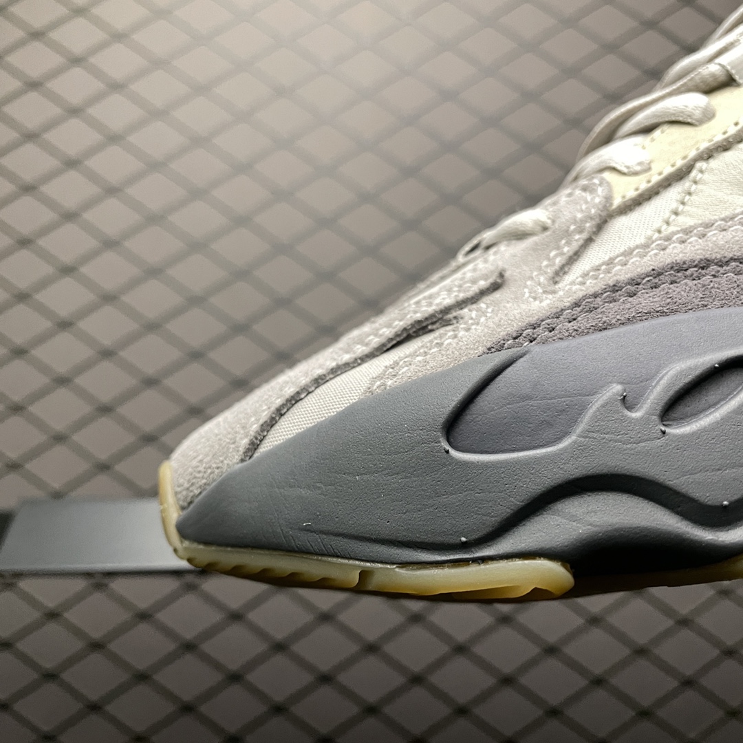 450 纯原版本 AD 阿迪 YEEZY 椰子 700V2 ”Tephra” 火山灰 FU7914 3M反光复古老爹鞋