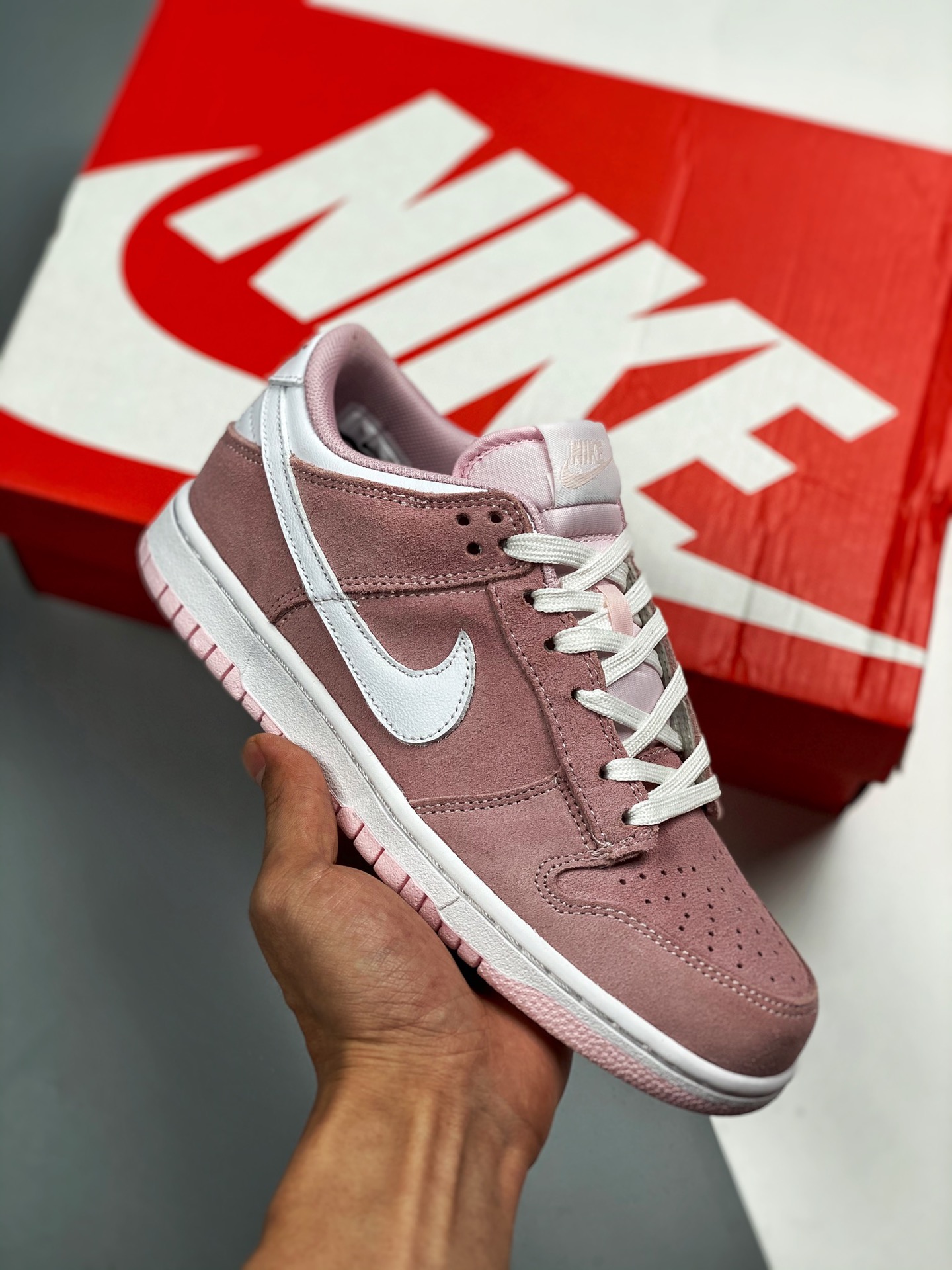 Nk Dunk Low Prism (GS) 樱花粉 同步配色 出货实拍首发 公司级品质出货 清洁度 电绣工艺 皮料切割干净无任何毛边 细节完美 尺码：36 37.5 38 38.5 39