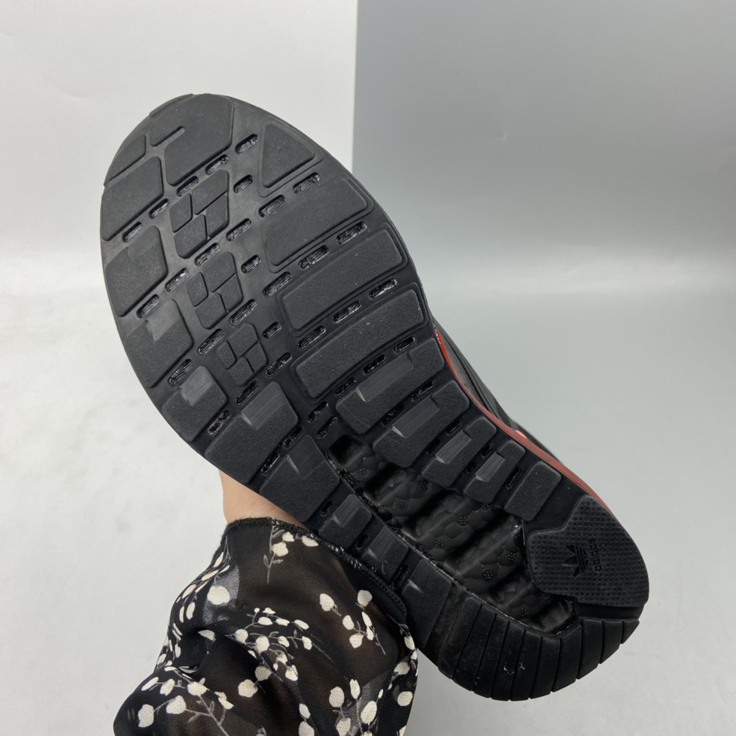 180 Ad ZX 2K Boost 网纱针织呼吸面套脚休闲运动慢跑鞋 FZ4641