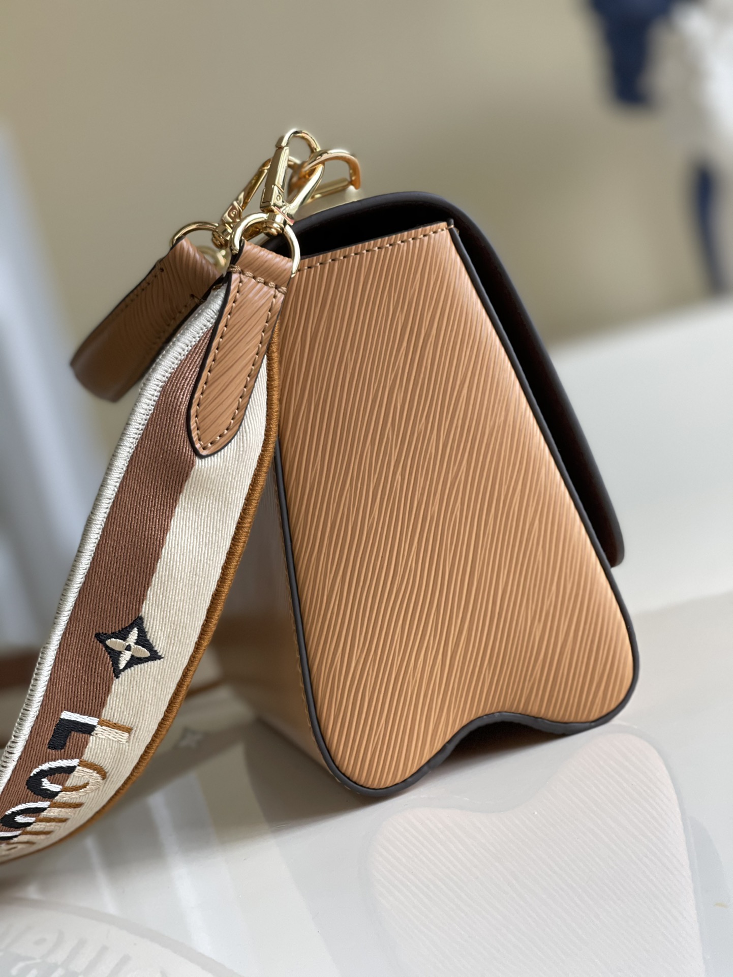 路易威登 Louis Vuitton 高级成衣风衣外套及大衣服饰 #014BCFAA 4