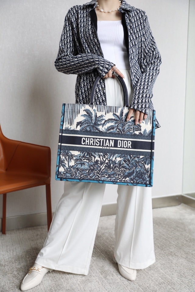Dior Book Tote Handbags Tote Bags Embroidery