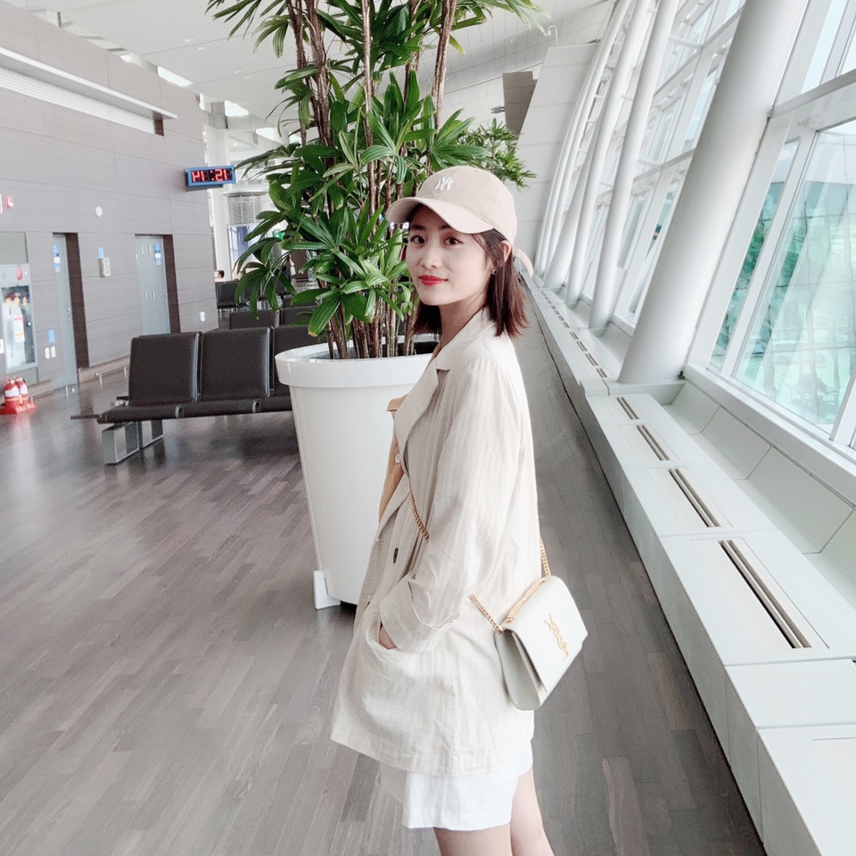 Saint laurent Ysl 𝙆𝙖𝙩𝙚 20𝙘𝙢 链条包 469390白色球纹金扣