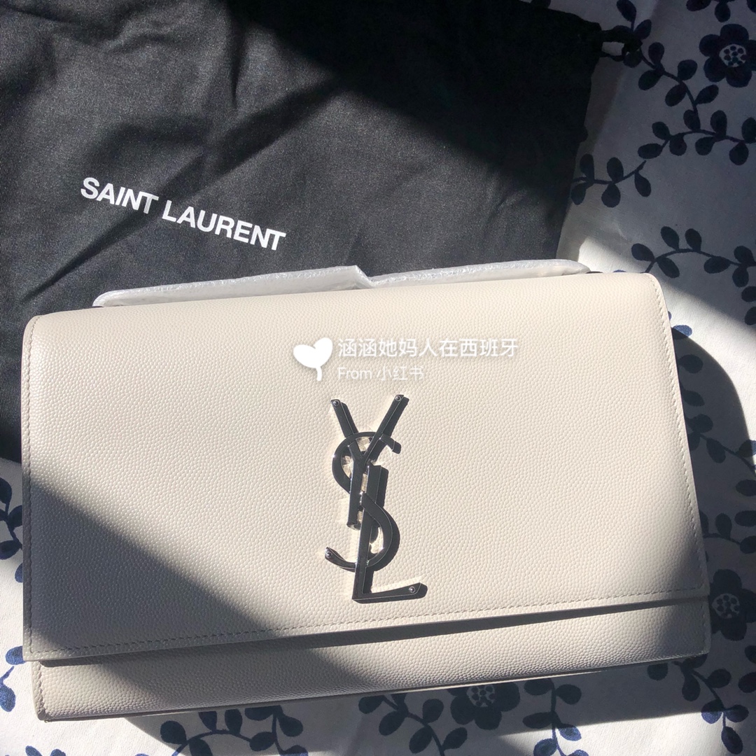 YSL 𝑲𝒂𝒕𝒆 𝟮𝟰𝒄𝒎 鱼子酱斜挎链条包 白色/银扣