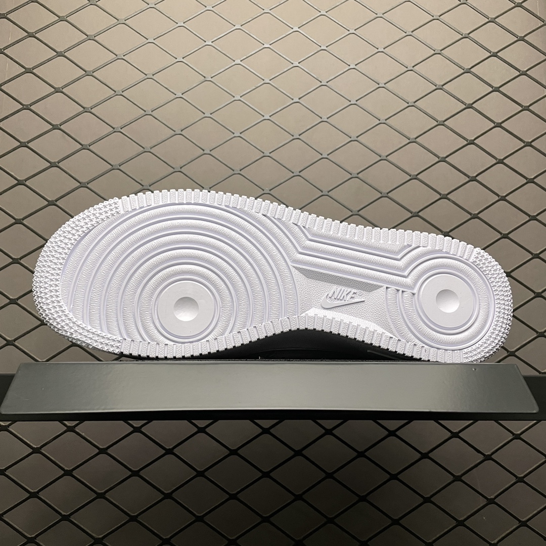 220 NK Air Force 1 空军一号低帮休闲运动板鞋 CT1990-100