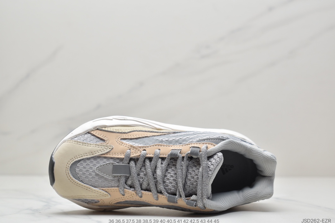 210  联乘侃爷Kanye West x Adidas Yeezy Boost 700 V2”Cream”700V2椰子系列增高姥爷风百搭休闲运动复古慢跑鞋“奶油灰白”GY7924