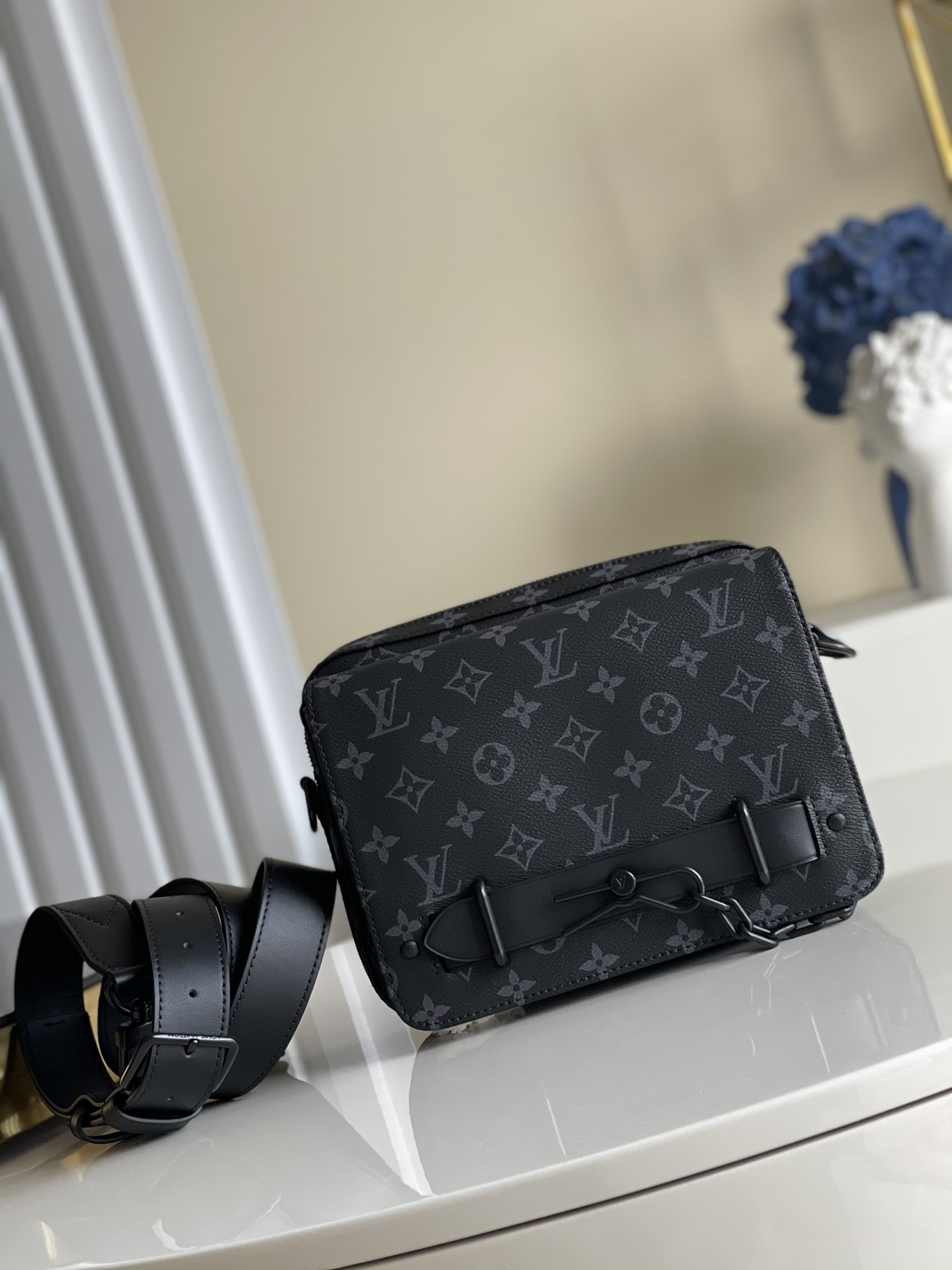 Louis Vuitton Haute Couture Classic Luxury Handbag Shoulder Crossbody 2