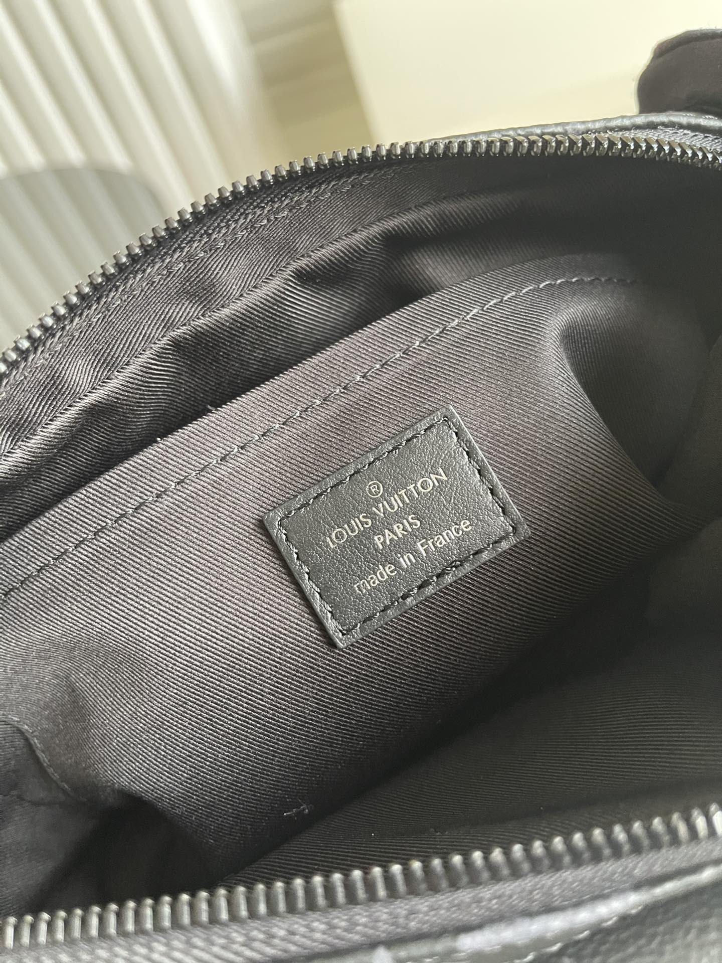 Louis Vuitton Haute Couture Classic Luxury Handbag Shoulder Crossbody 8