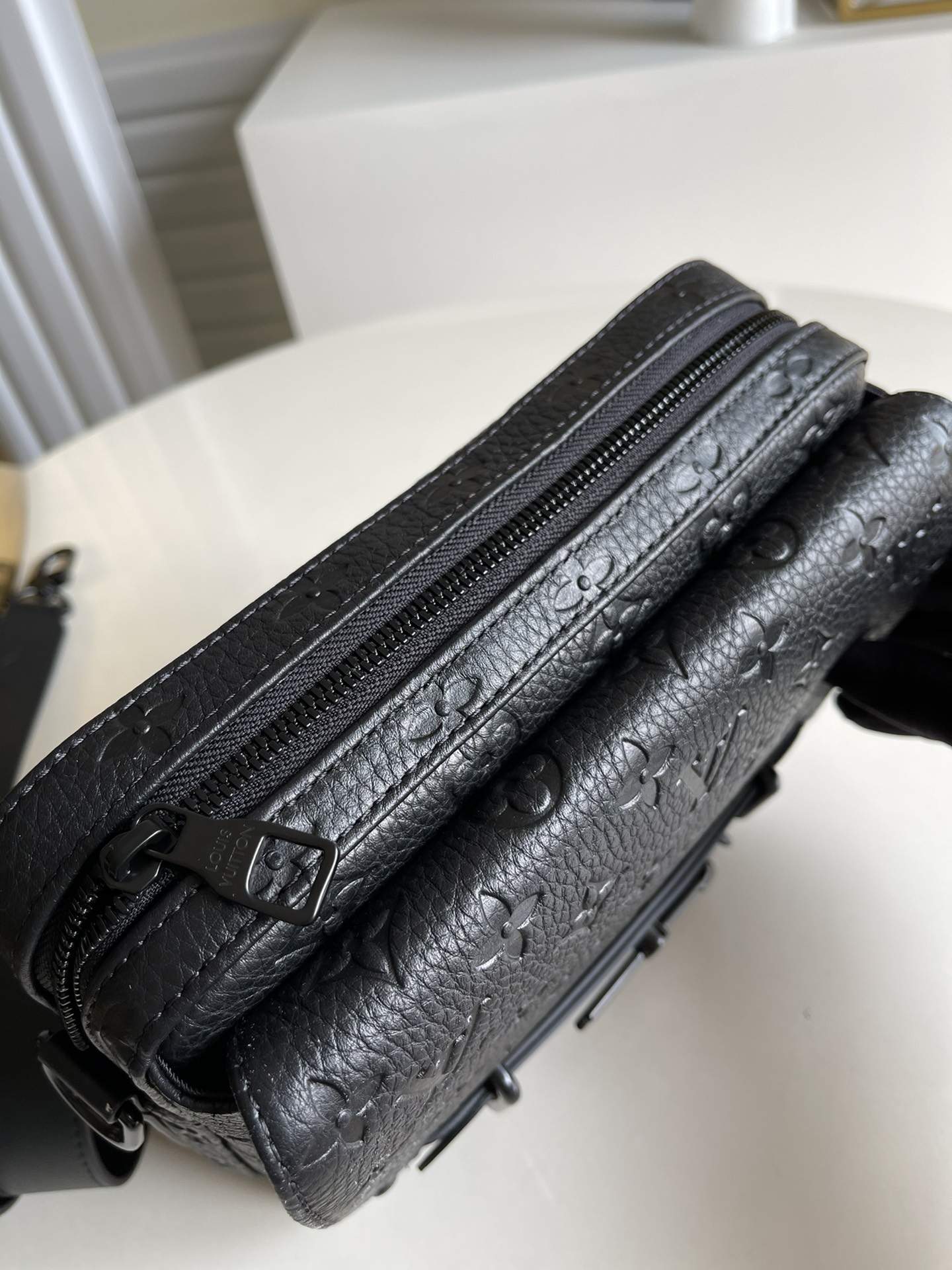 Louis Vuitton Haute Couture Classic Luxury Handbag Shoulder Crossbody 7