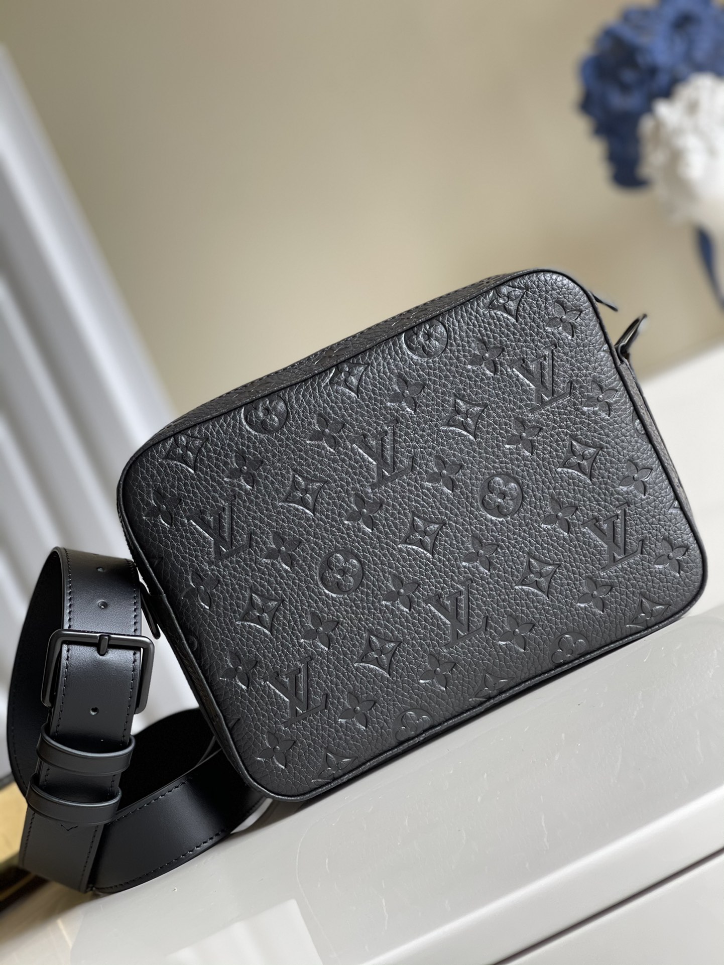 Louis Vuitton Haute Couture Classic Luxury Handbag Shoulder Crossbody 5