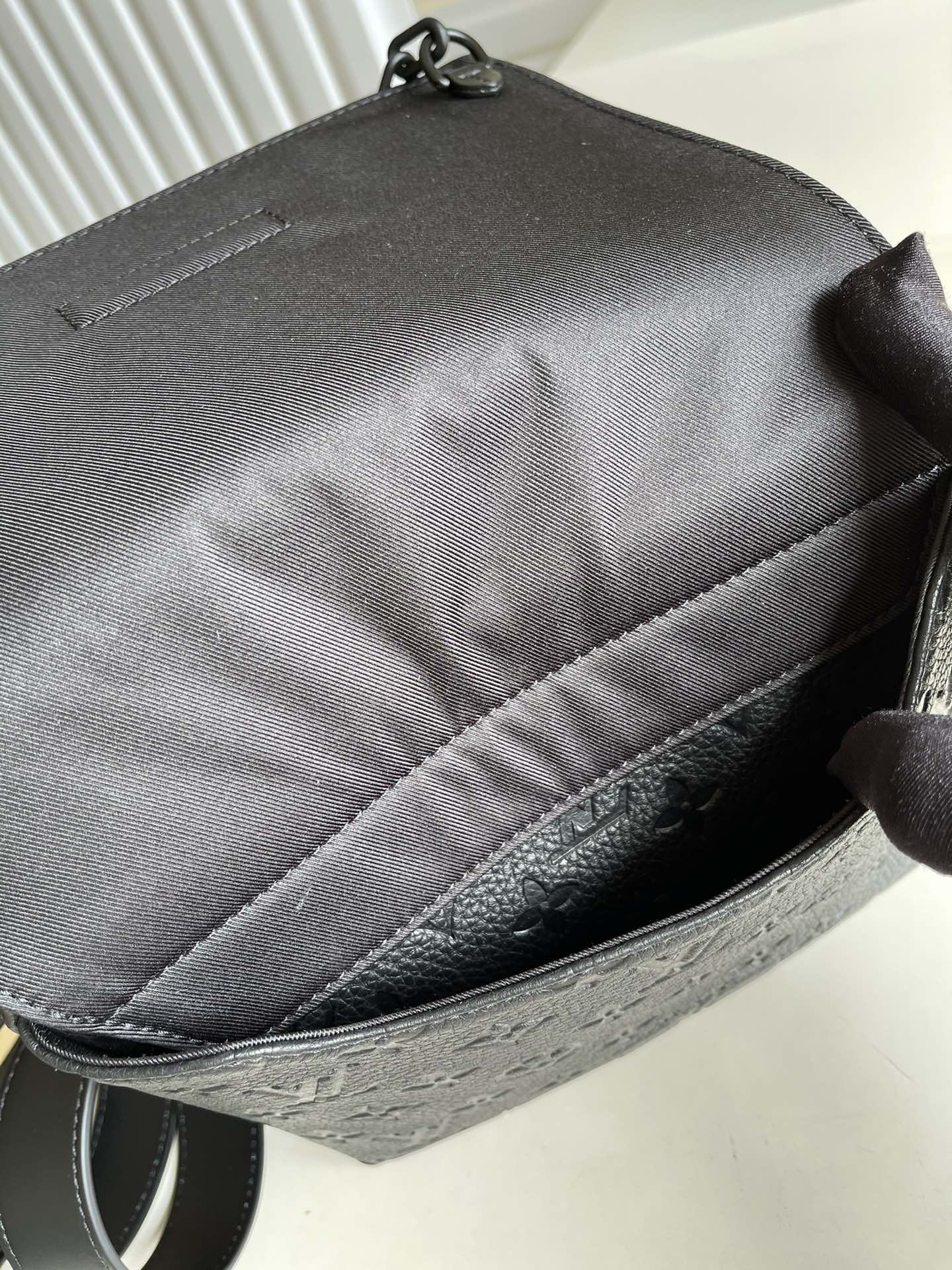 Louis Vuitton Haute Couture Classic Luxury Handbag Shoulder Crossbody 9