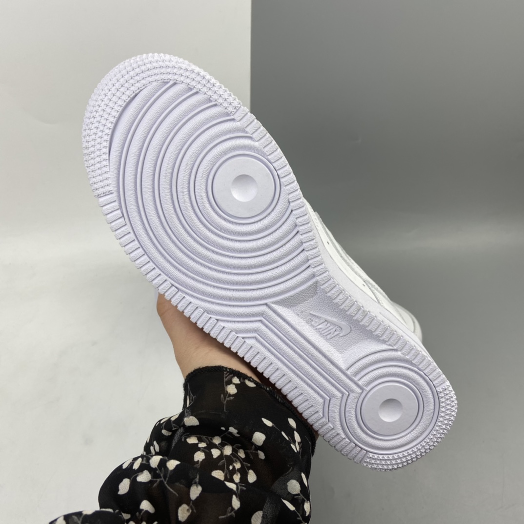160 Nk Air Force 1’07 空军一号 全白低帮休闲运动板鞋315122-111