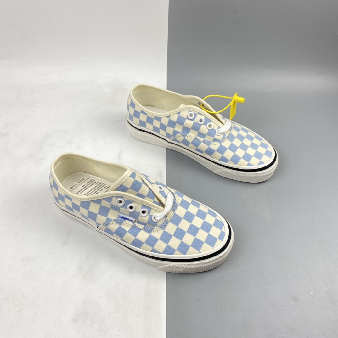 150 Authentic  安纳海姆 奶蓝白棋盘格子低帮帆布鞋 WANSILU001