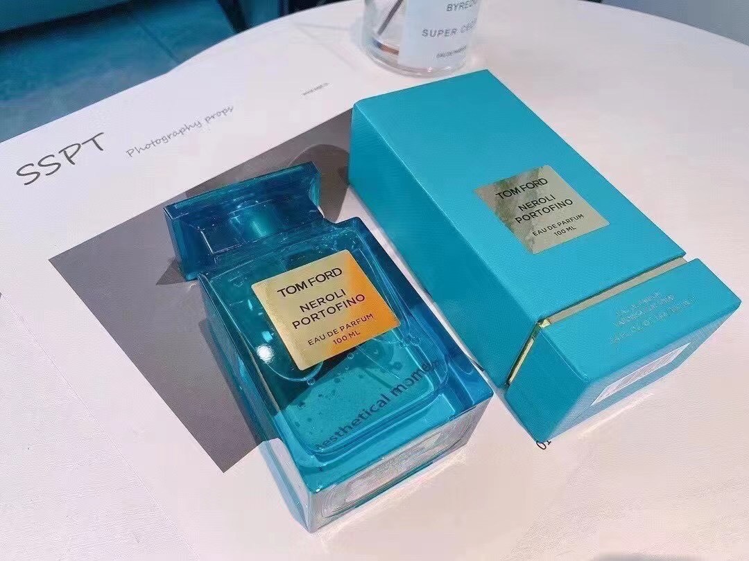MiniCost Perfume 4