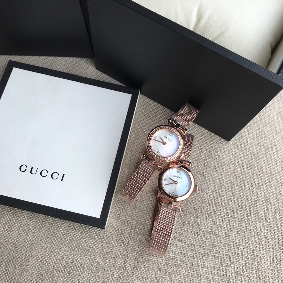 Gucci 古驰巴塞尔钟表展新宠 全新设计 天然贝母面 网带 原装瑞士石英 大部件 出 小号～23mm表径