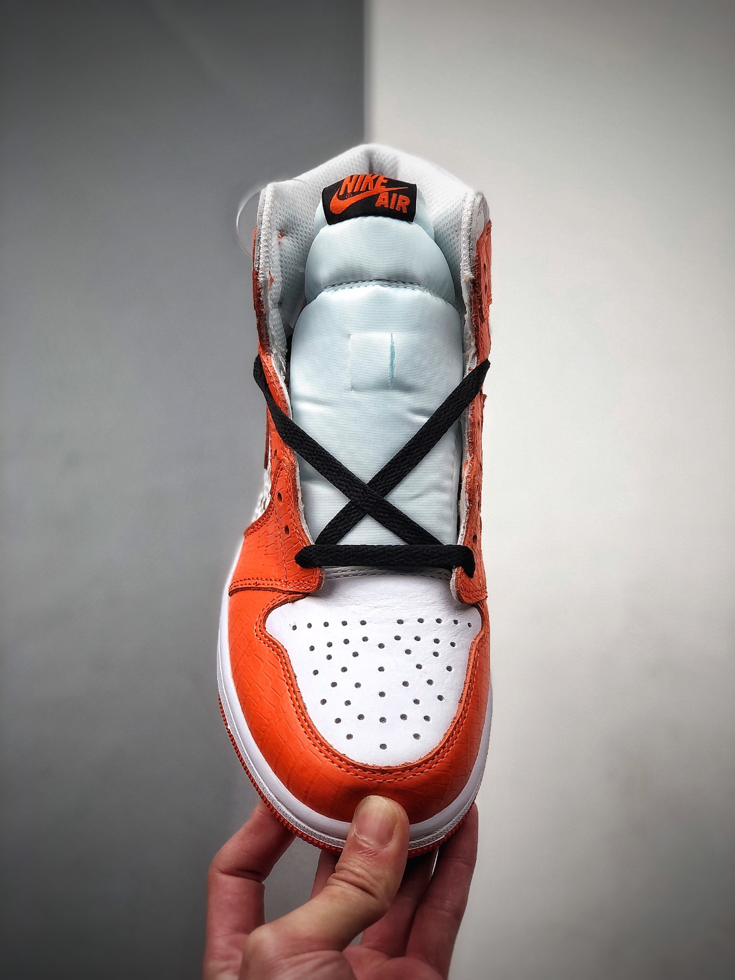 350 Air Jordan 1 High OG 555088-121