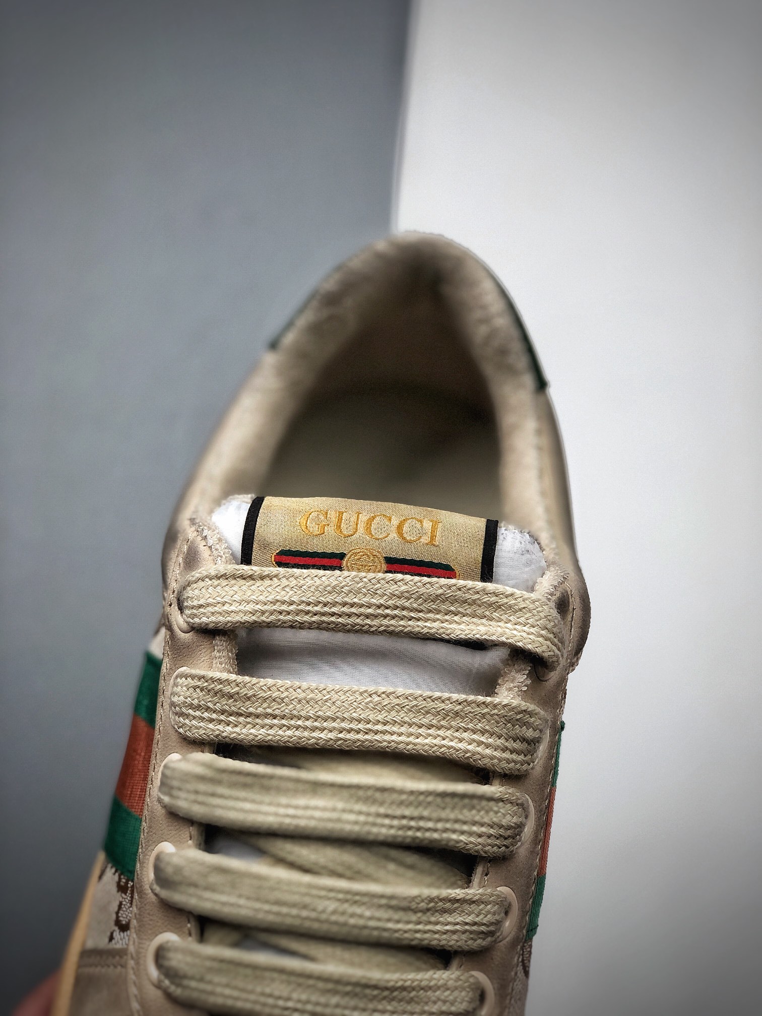 480   Gucci Distressed Screener sneaker 经典原型复古百搭做旧老爹板鞋/复古学院风