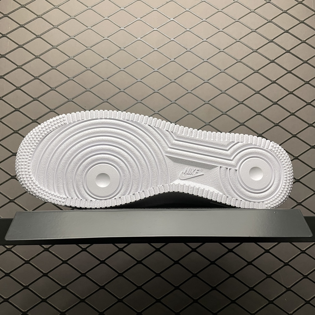 200 NK Air Force 1 空军一号低帮休闲运动板鞋 CV1699-100