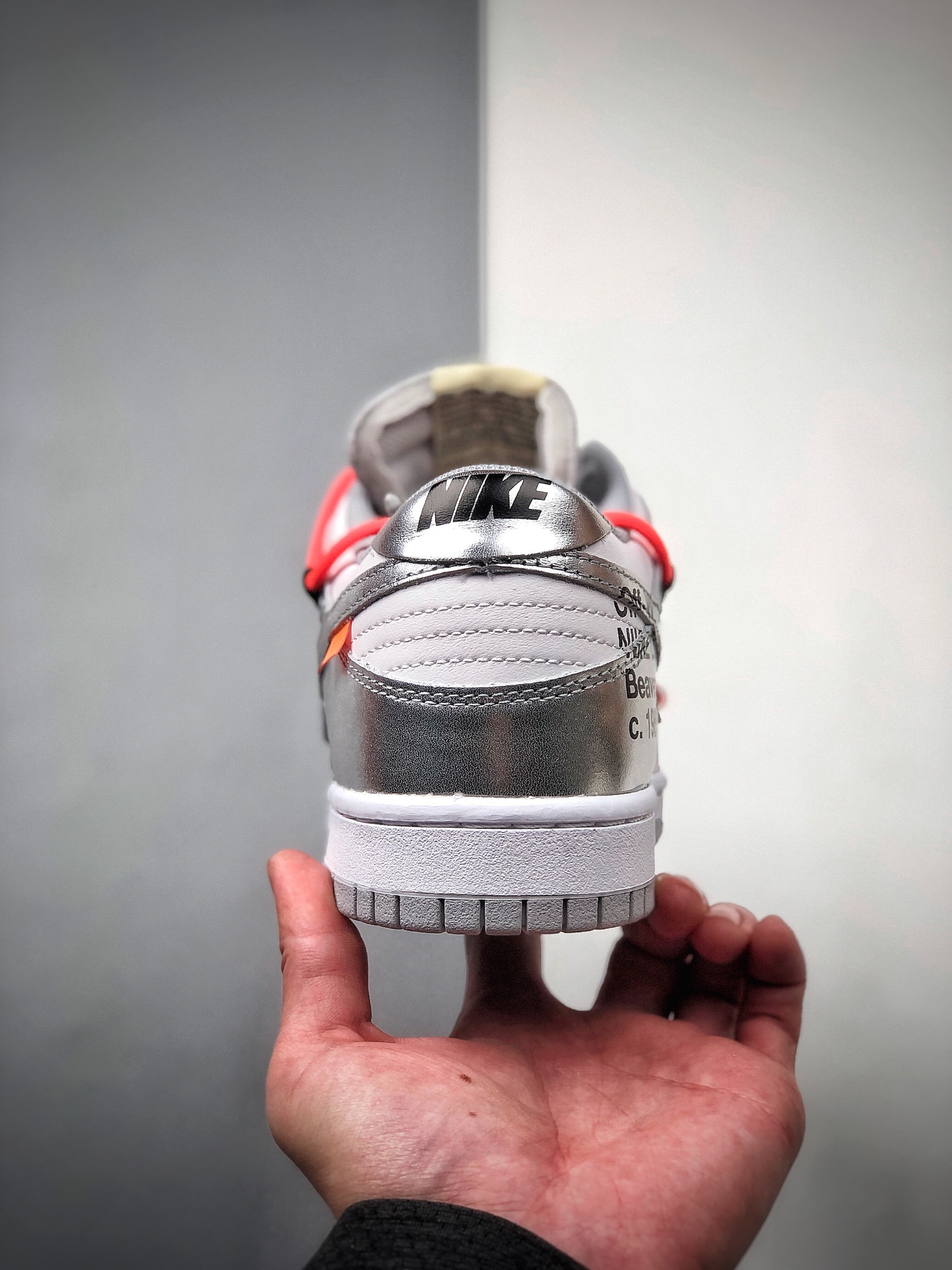 360  Nike SB Dunk OFF-WHITE 联名 CT0856-800
