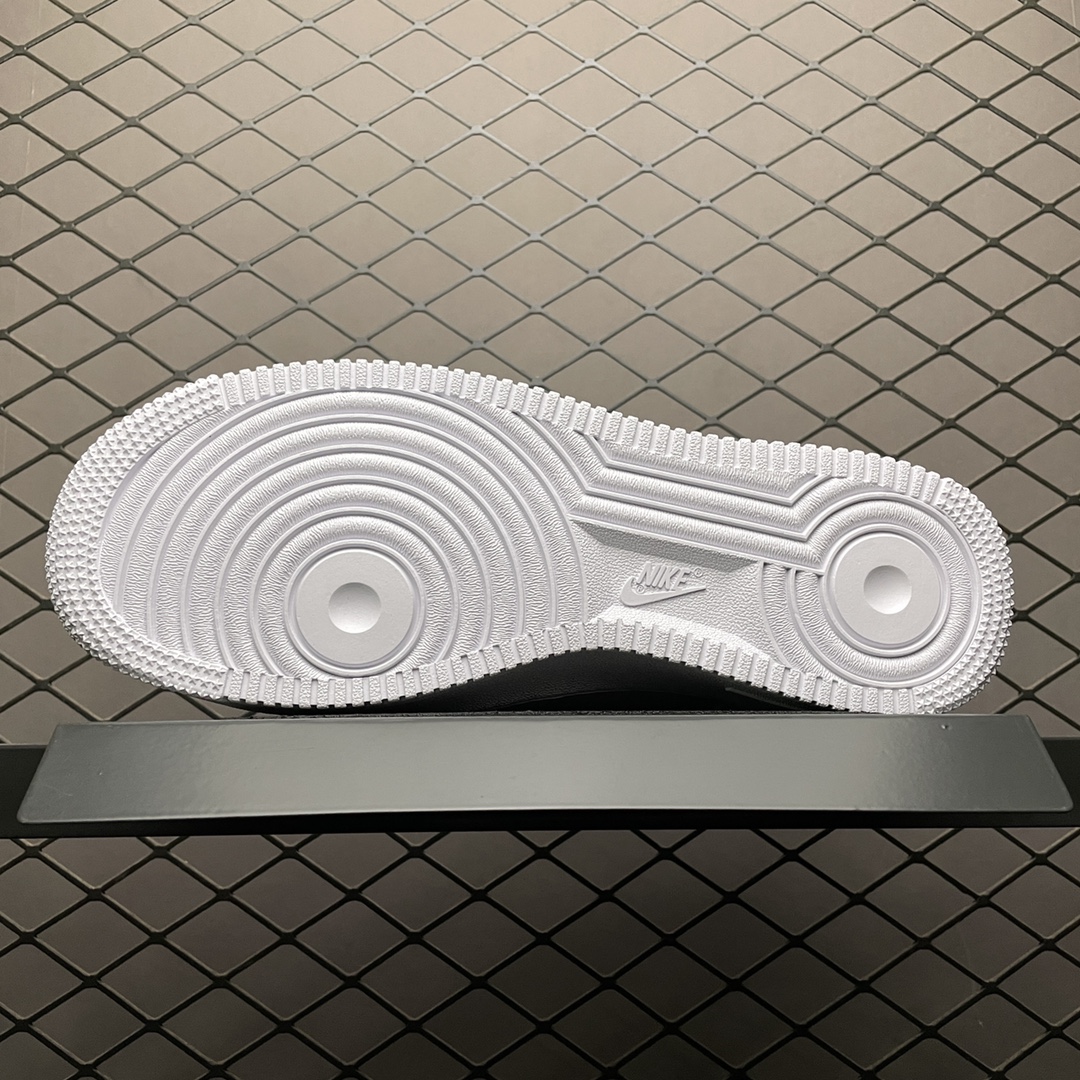 200 NK Air Force 1 空军一号低帮休闲运动板鞋 CT1989-101