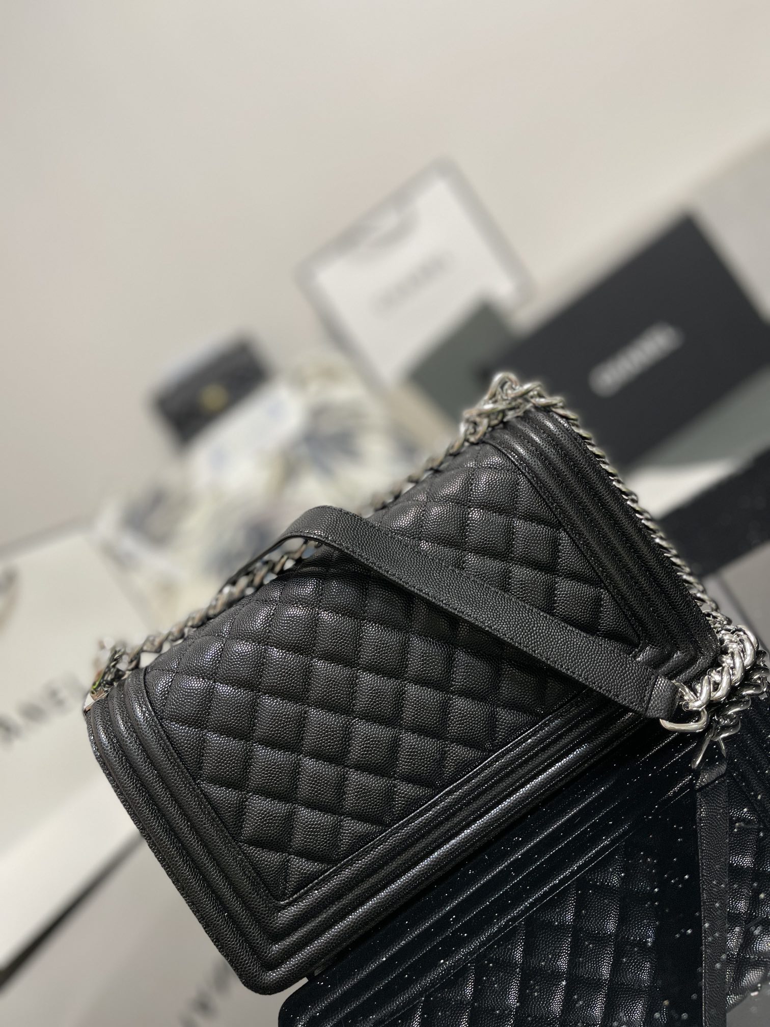Chanel Le Boy Flap Bag, 9.8 Inches, Quilted Leather with Ruthenium Hardware 5 i1617085871 9987 3