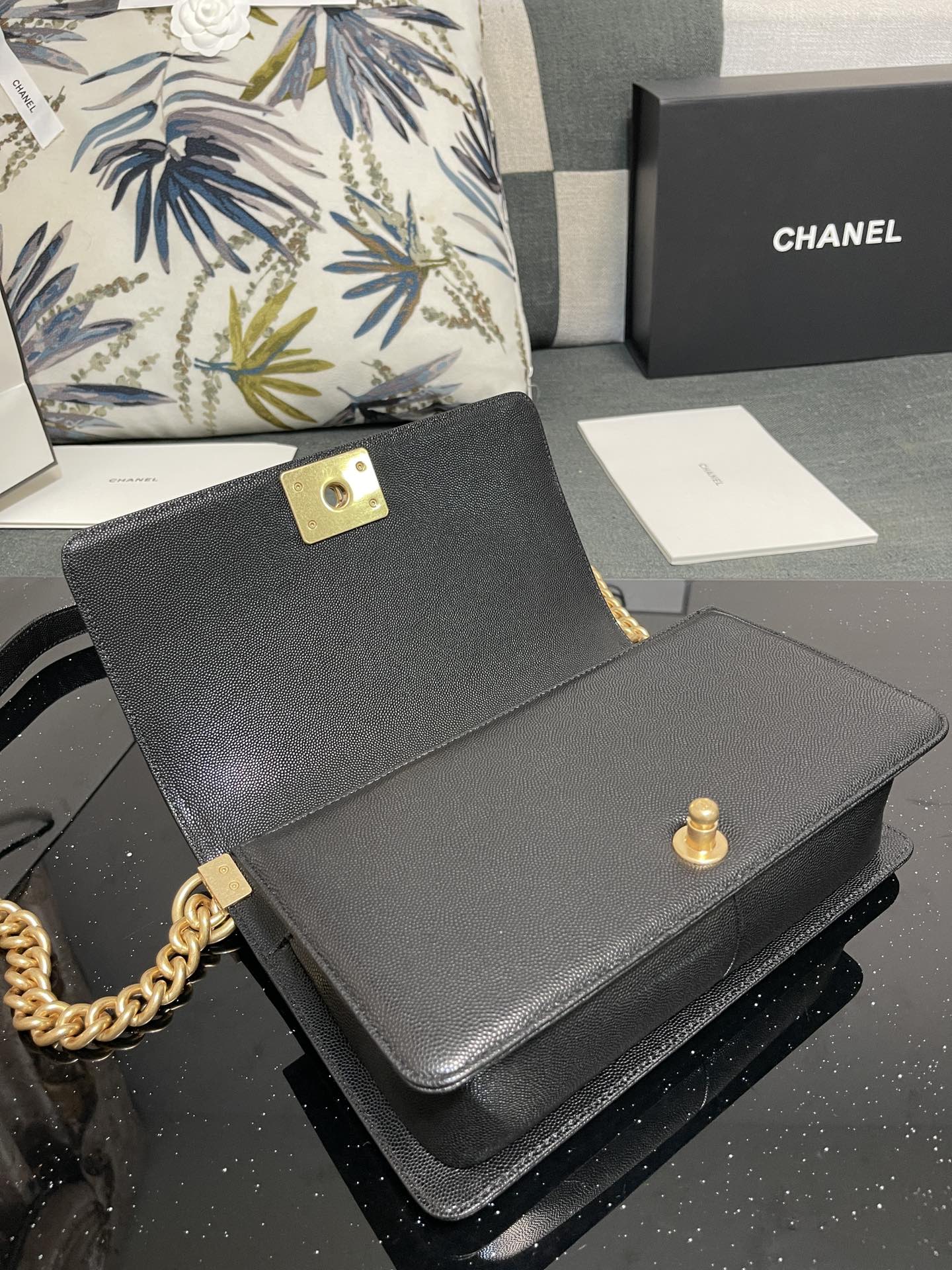 Chanel Boy Bag 25cm Black Grained Calfskin Gold-Tone Metal 8 i1617086315 4640 6