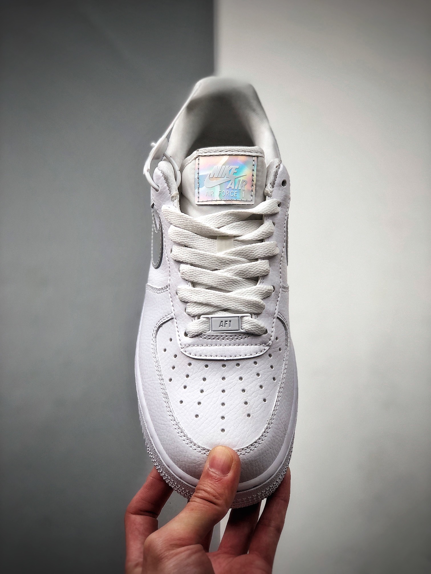 180 NIKE FORCE空军一号运动休闲板鞋 CJ1646-100