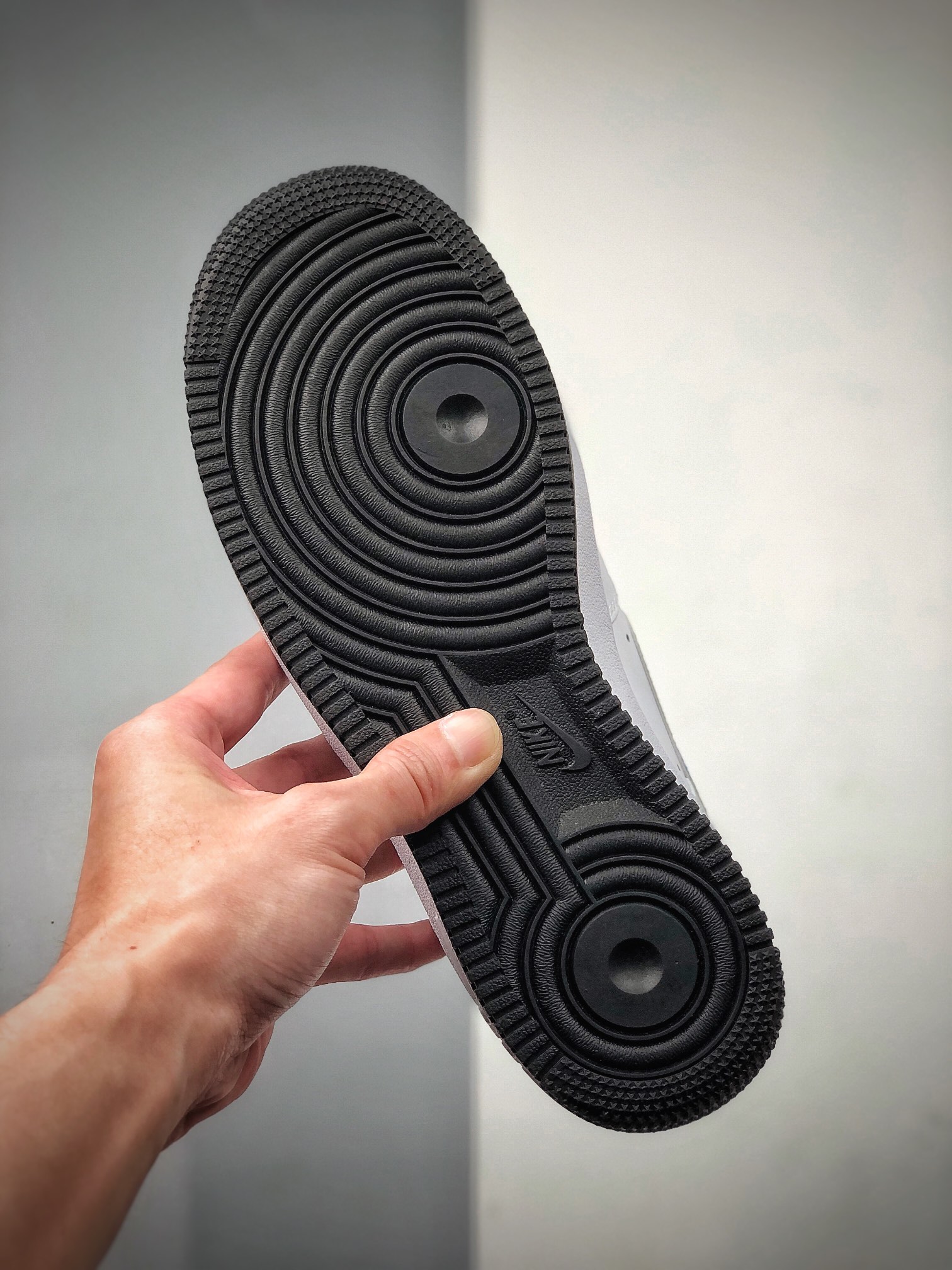 180 NIKE FORCE空军一号运动休闲板鞋 CT2816-100