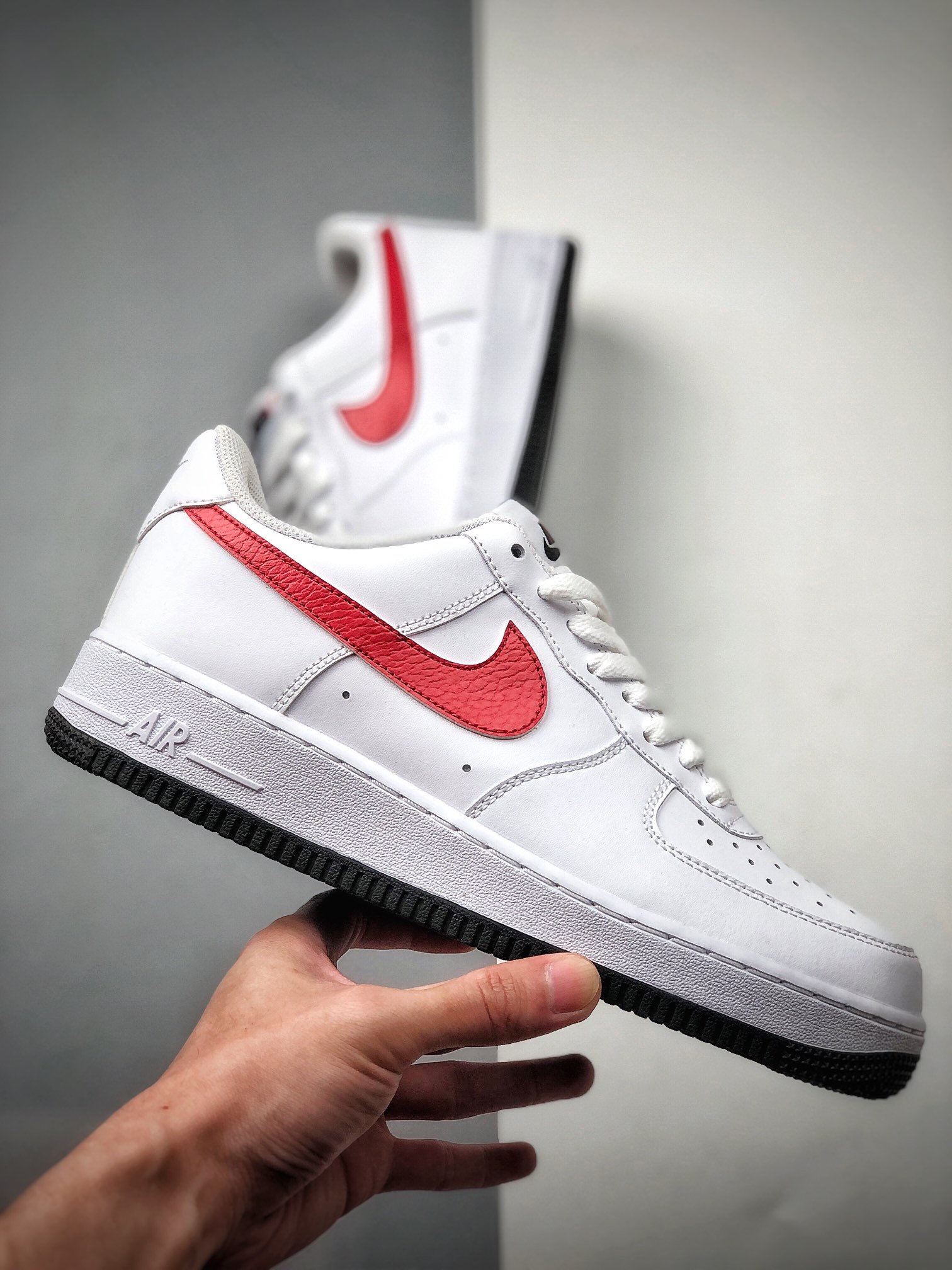 180 NIKE FORCE空军一号运动休闲板鞋 CT2816-100