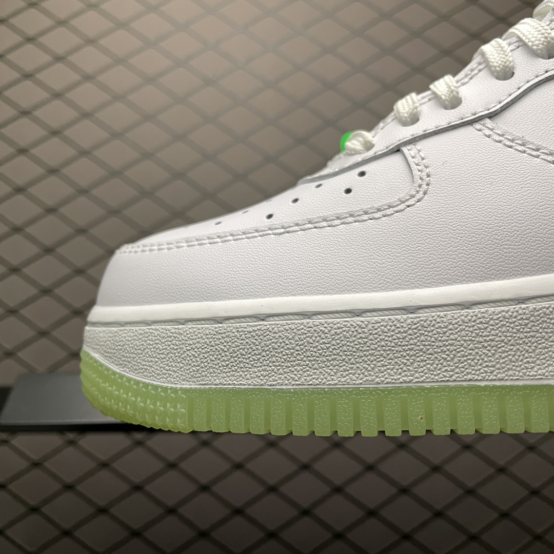 220 NK Air Force 1 空军一号低帮休闲运动板鞋 CT3228-100