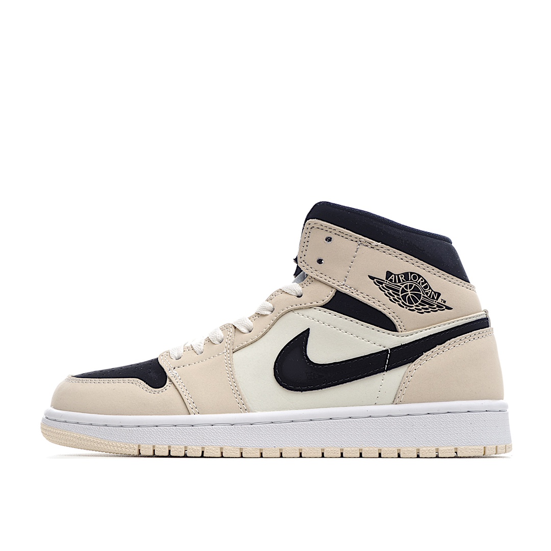 I0 新货 市面唯一天花板级别 Air Jordan 1 MiD 价格定位良心 几十个配色陆续出 平台专用代工流水线出品 一眼公司既视感 拿到手的一瞬间就与众不同 碾压市面所有版本 认准细节 全部原鞋开发 每一个配色都会采购原鞋确认细节 打破市面看图做货无好货之说 细节精确 所有配色原数据档案开发