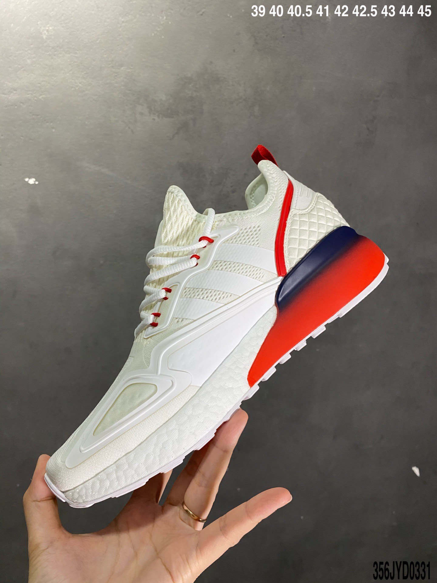 170.缓震跑鞋 易烊千玺同款 Adidas Originals ZX 2K Boost 全新爆米花缓震休闲运动跑鞋FZ3323