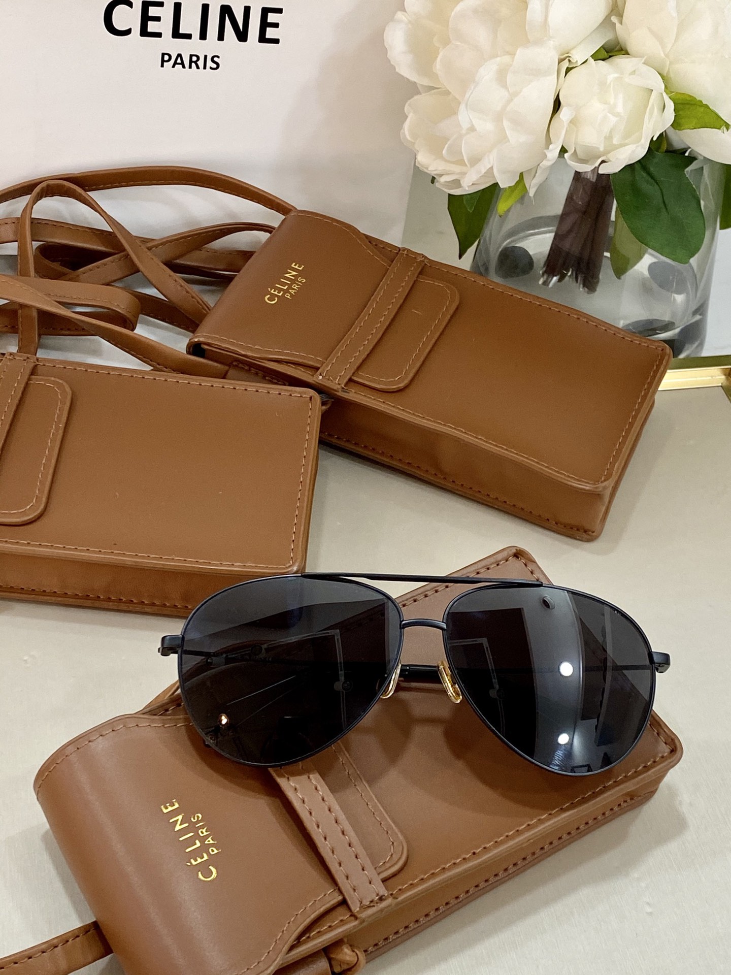  Aviator sunglasses
ToP quality 
Celin*
MODCL40062 
