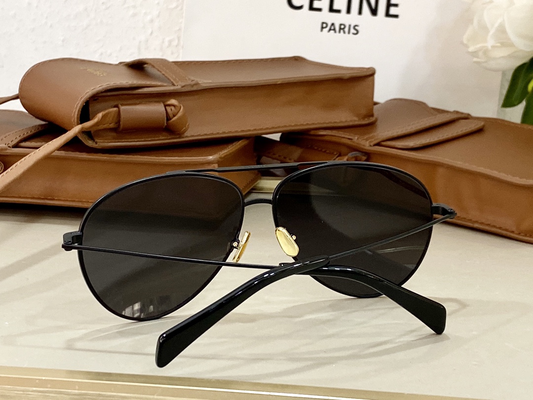  Aviator sunglasses
ToP quality 
Celin*
MODCL40062 
