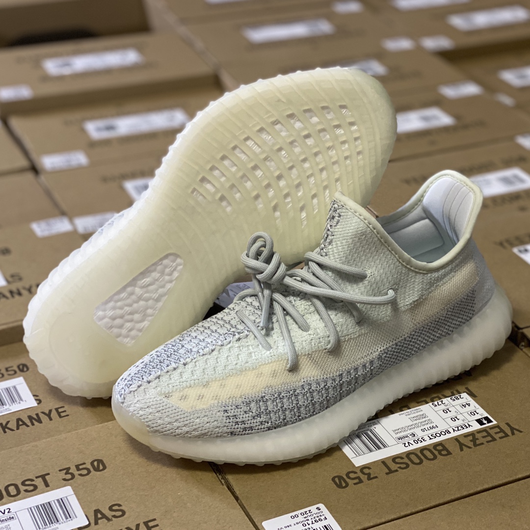 Yeezy350冰蓝满天星尺码36-