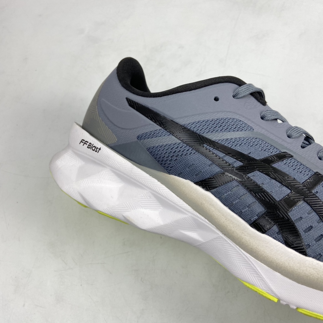 200 Asics x Affix Novablast 亚瑟士联名超轻 透气跑鞋 1011A681-020