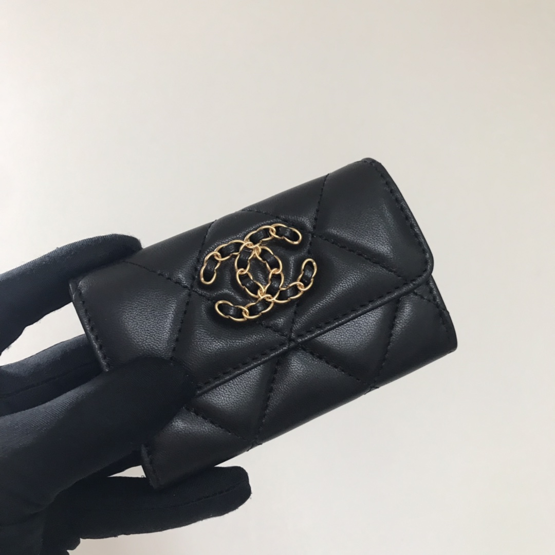 Chanel 升级版大格子盖头卡包 款号Ap3759