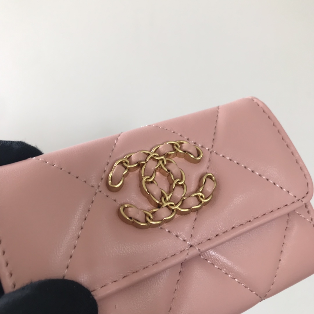 Chanel 升级版大格子盖头卡包 款号Ap3759