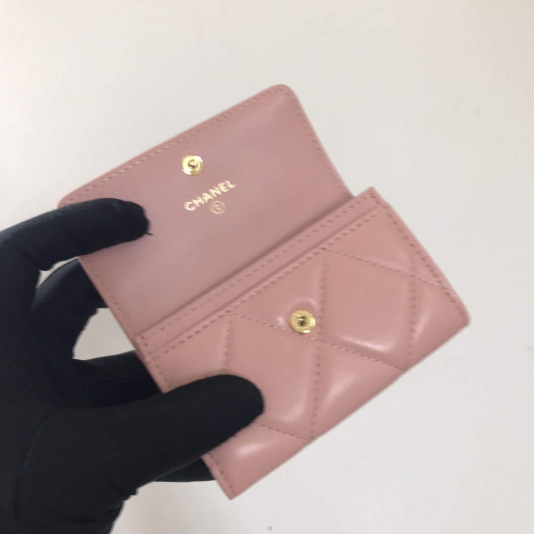 Chanel 升级版大格子盖头卡包 款号Ap3759