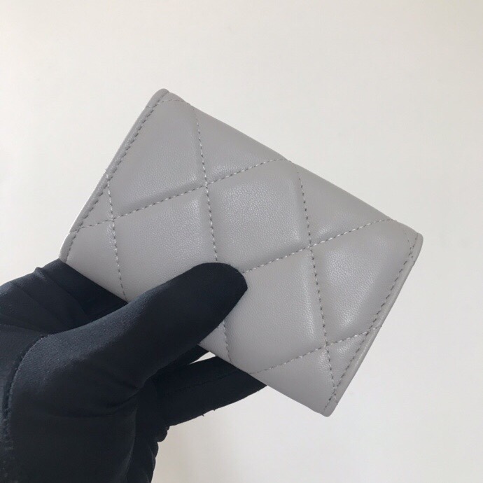 Chanel 升级版大格子盖头卡包 款号Ap3759