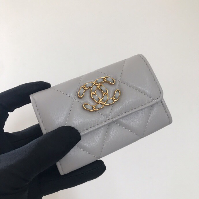Chanel 升级版大格子盖头卡包 款号Ap3759