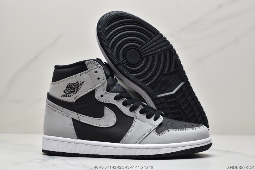 300  Air Jordan 1 High OG “影子 2.0”是经典影子 555088-035