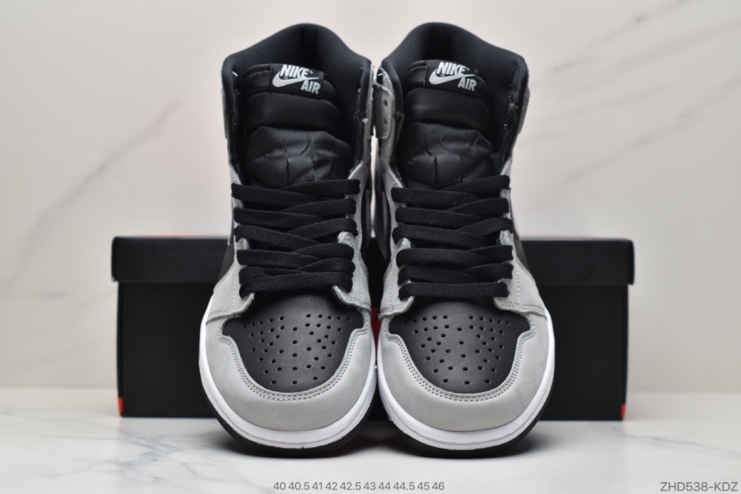 300  Air Jordan 1 High OG “影子 2.0”是经典影子 555088-035