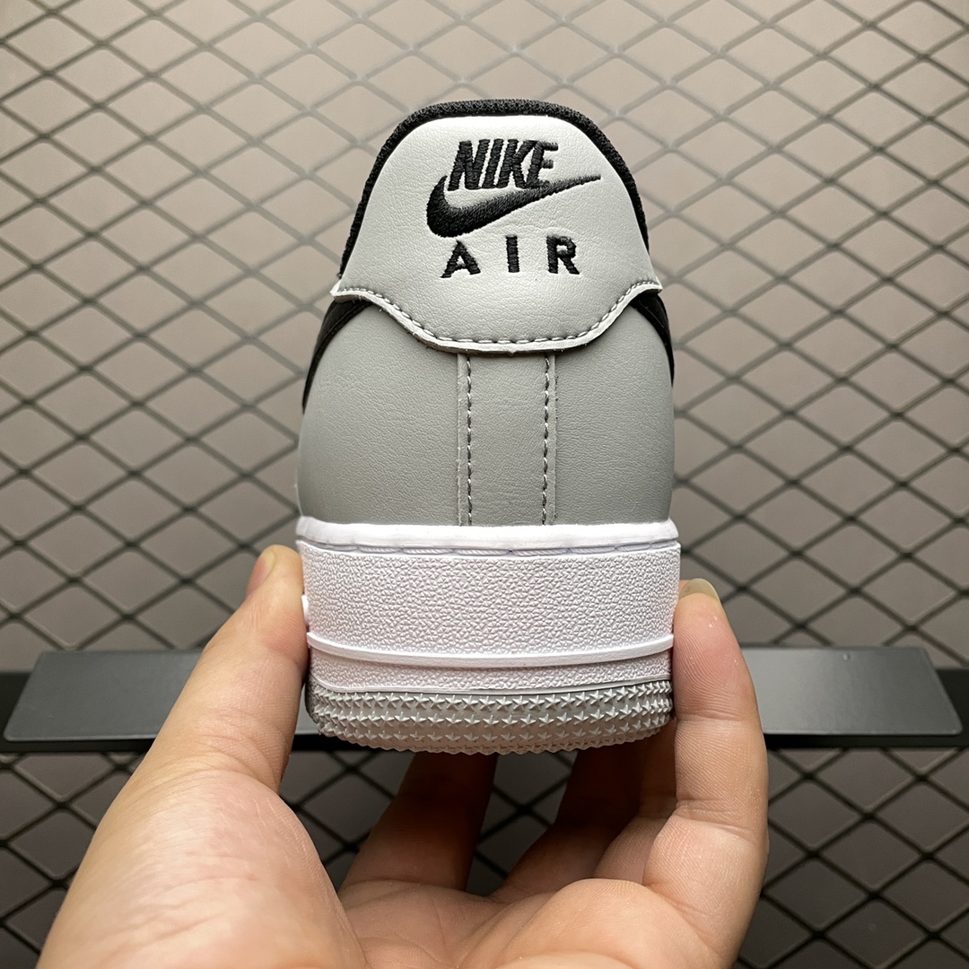 240 NK Air Force 1 空军一号低帮休闲运动板鞋 CN6403-105