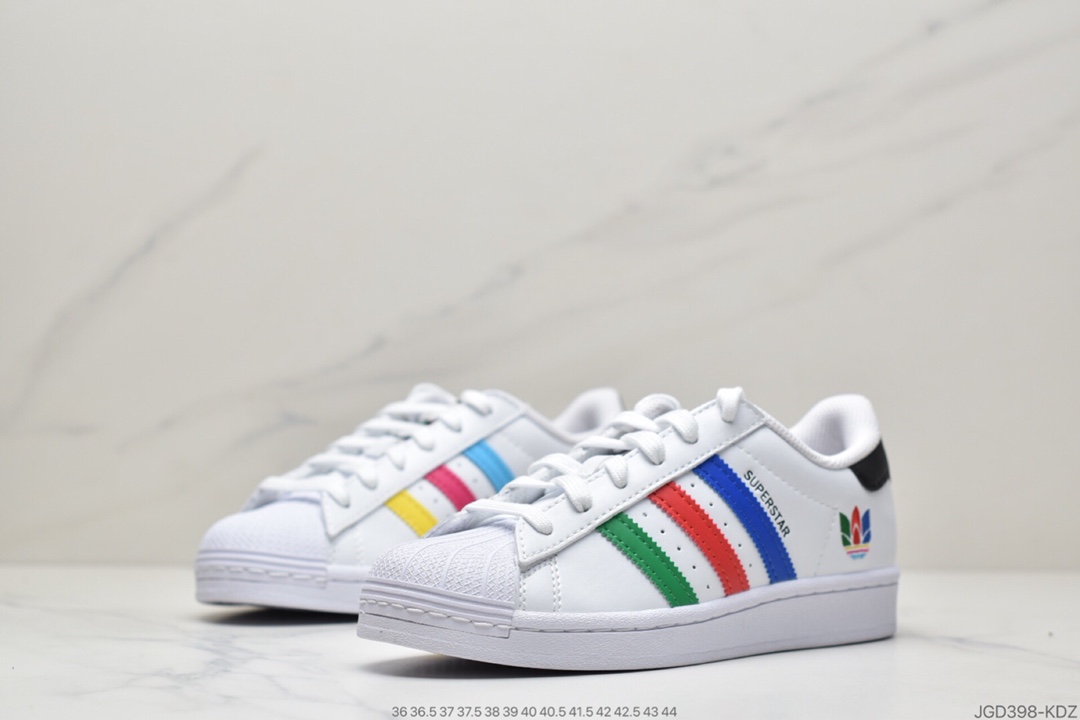 180 阿迪达斯Adidas三叶草 Originals Superstar”White/Red/Blue/Green”贝壳头经典百搭休闲运动板鞋“皮革白多色重叠三叶草刺绣LOGO”FU9521