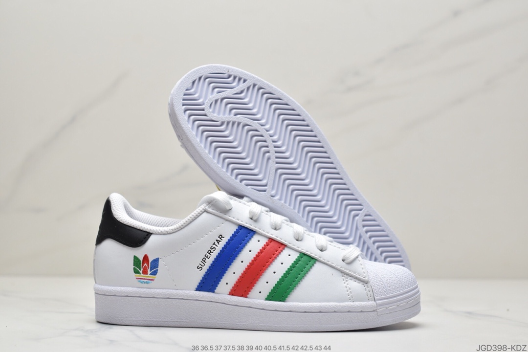 180 阿迪达斯Adidas三叶草 Originals Superstar”White/Red/Blue/Green”贝壳头经典百搭休闲运动板鞋“皮革白多色重叠三叶草刺绣LOGO”FU9521